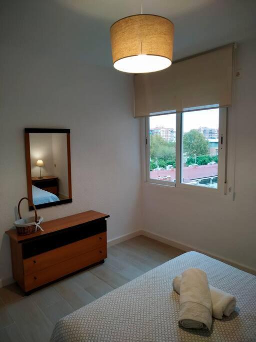 Apartamento Medina Cerca De La Ribera Cordova Esterno foto