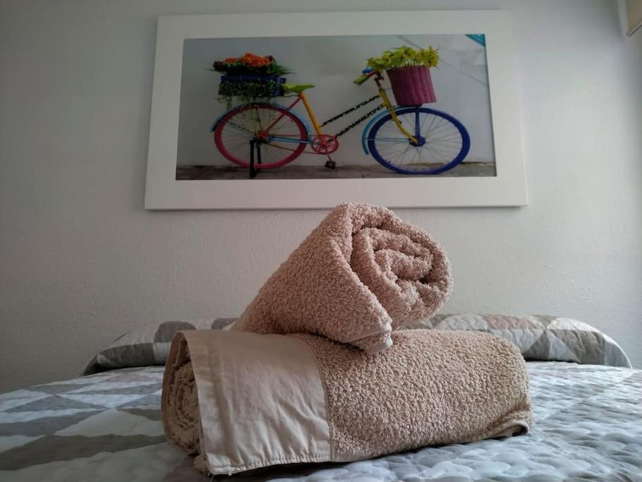 Apartamento Medina Cerca De La Ribera Cordova Esterno foto