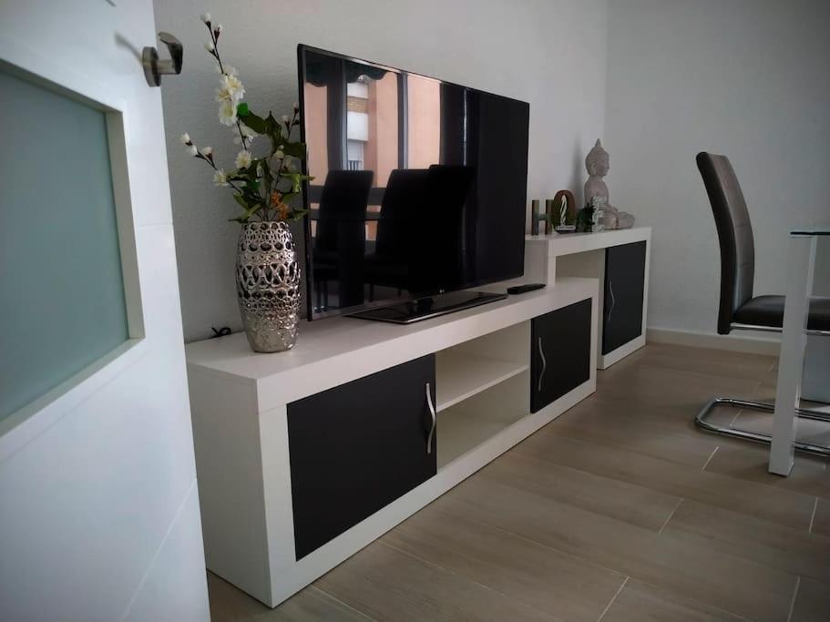Apartamento Medina Cerca De La Ribera Cordova Esterno foto